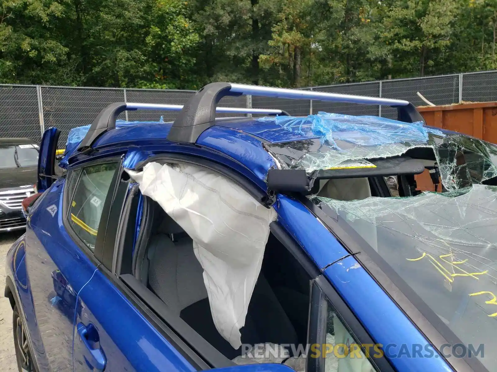 9 Photograph of a damaged car NMTKHMBX7KR077496 TOYOTA C-HR 2019