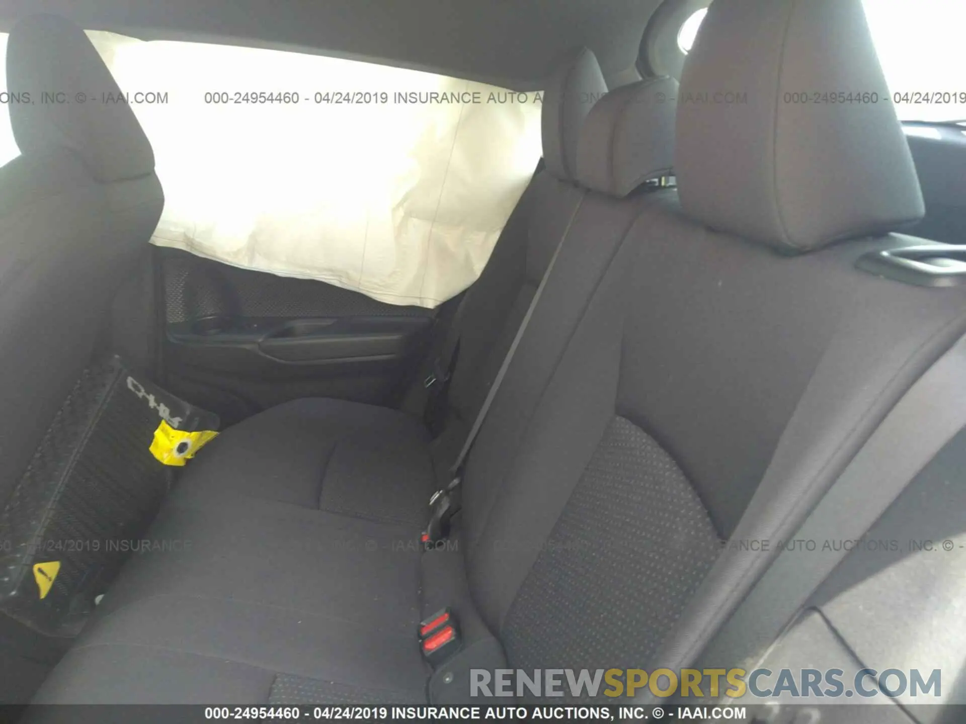 8 Photograph of a damaged car NMTKHMBX7KR081175 TOYOTA C-HR 2019