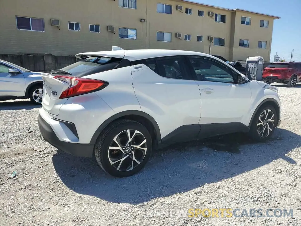 3 Photograph of a damaged car NMTKHMBX7KR096940 TOYOTA C-HR 2019