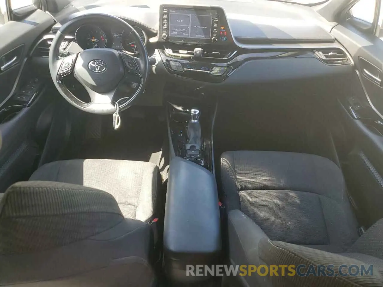 8 Photograph of a damaged car NMTKHMBX7KR096940 TOYOTA C-HR 2019