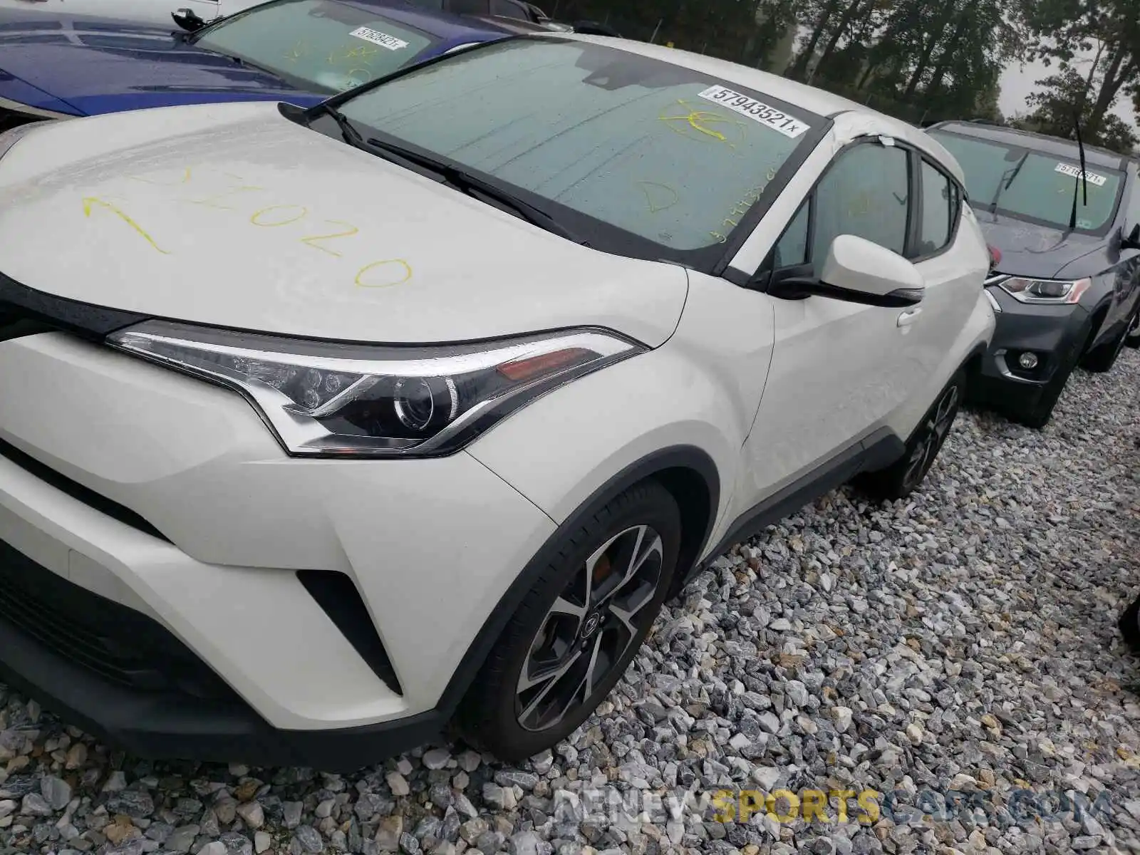 2 Photograph of a damaged car NMTKHMBX7KR100257 TOYOTA C-HR 2019