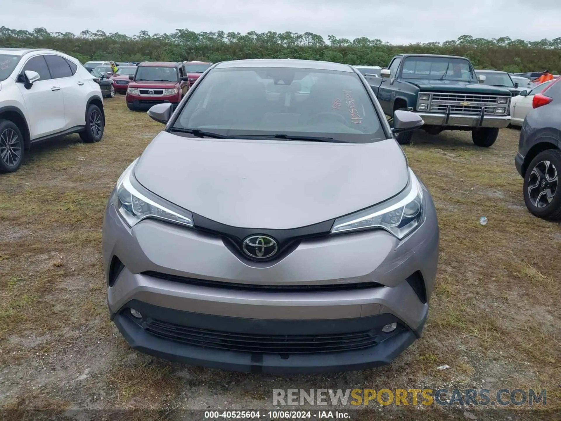 12 Photograph of a damaged car NMTKHMBX8KR089673 TOYOTA C-HR 2019
