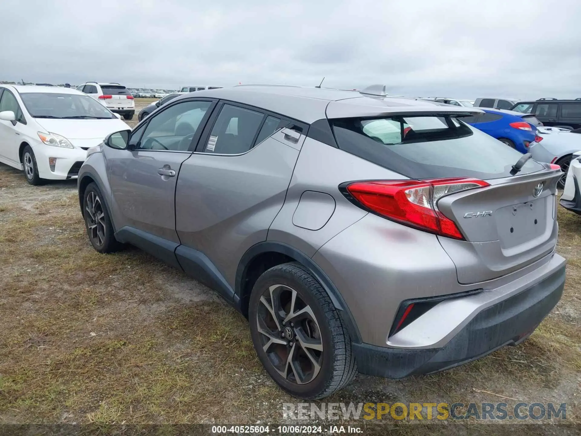 3 Photograph of a damaged car NMTKHMBX8KR089673 TOYOTA C-HR 2019