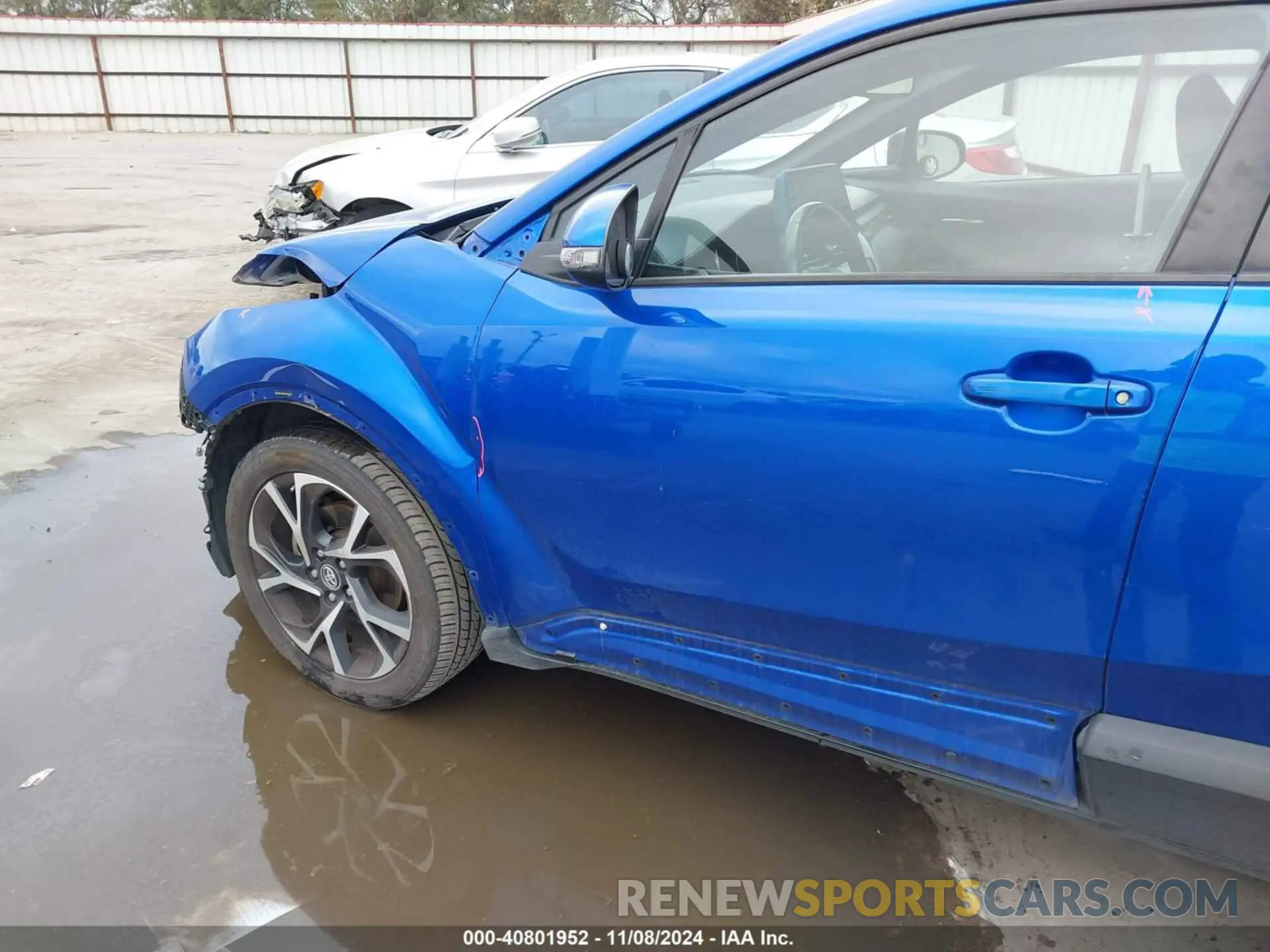 18 Photograph of a damaged car NMTKHMBX8KR091410 TOYOTA C-HR 2019