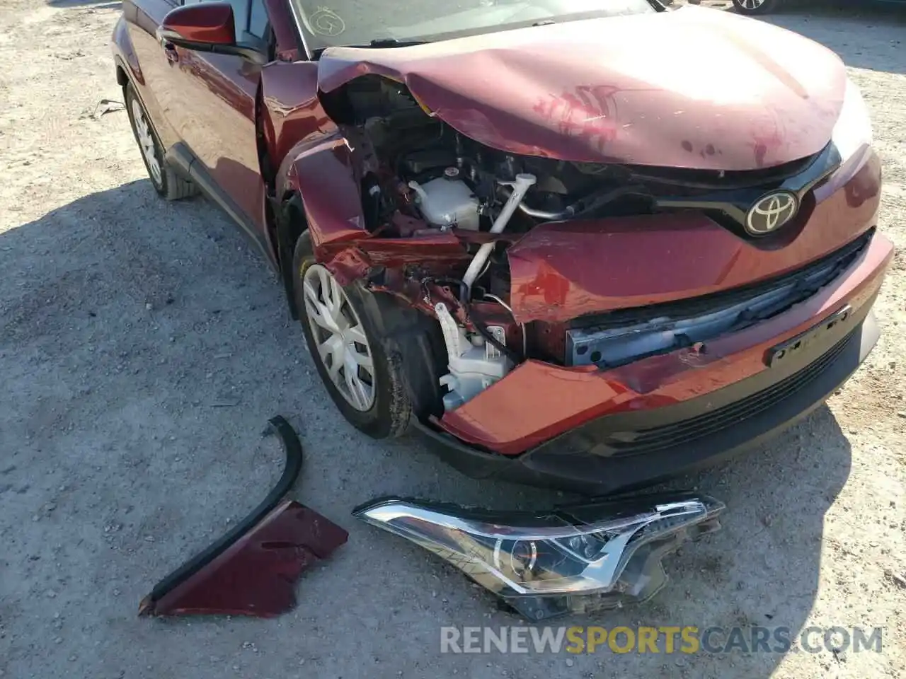 9 Photograph of a damaged car NMTKHMBX8KR097336 TOYOTA C-HR 2019