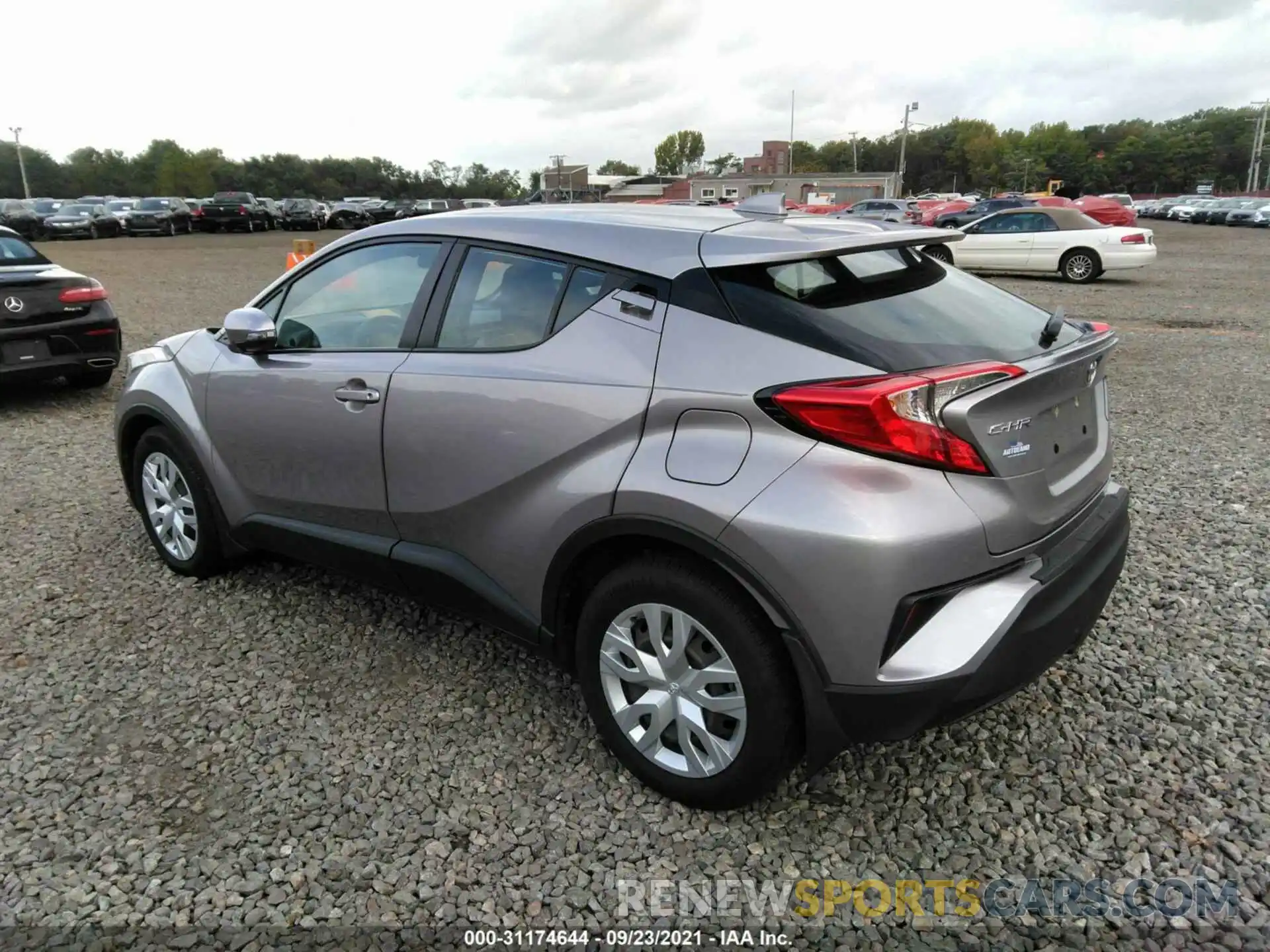 3 Photograph of a damaged car NMTKHMBX8KR099278 TOYOTA C-HR 2019