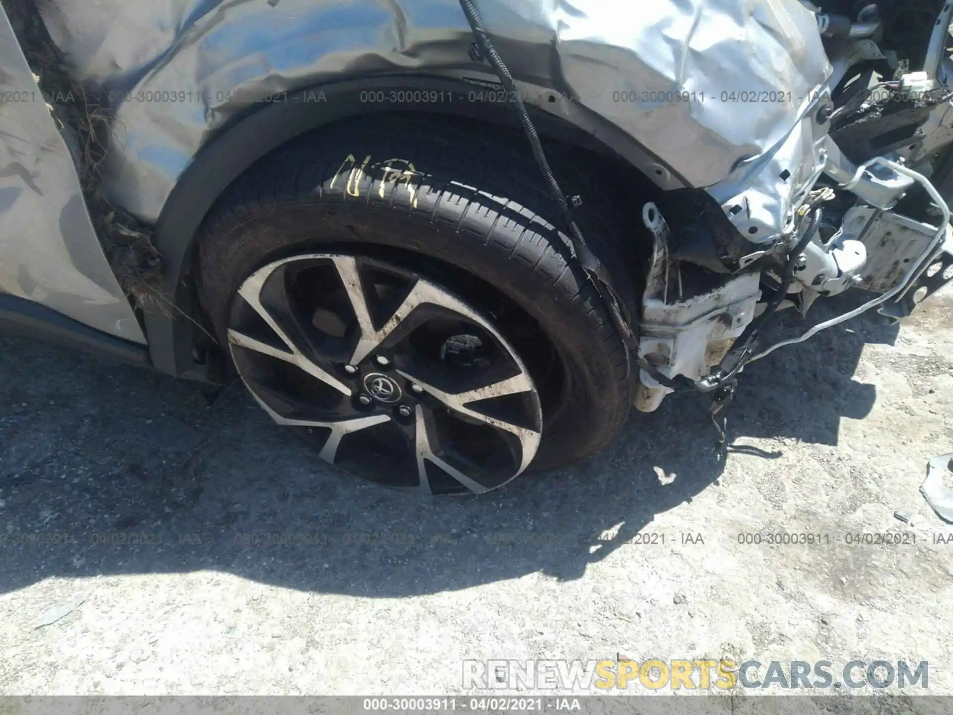 13 Photograph of a damaged car NMTKHMBX9KR075023 TOYOTA C-HR 2019