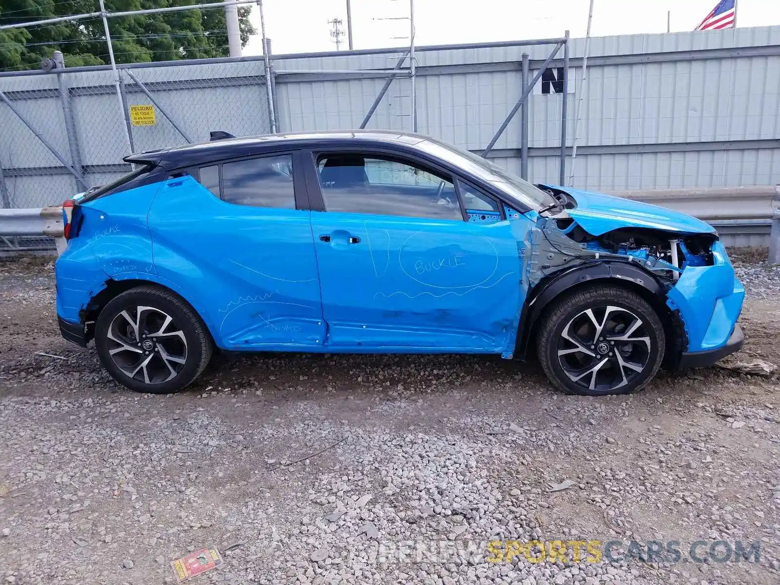 9 Photograph of a damaged car NMTKHMBX9KR075667 TOYOTA C-HR 2019