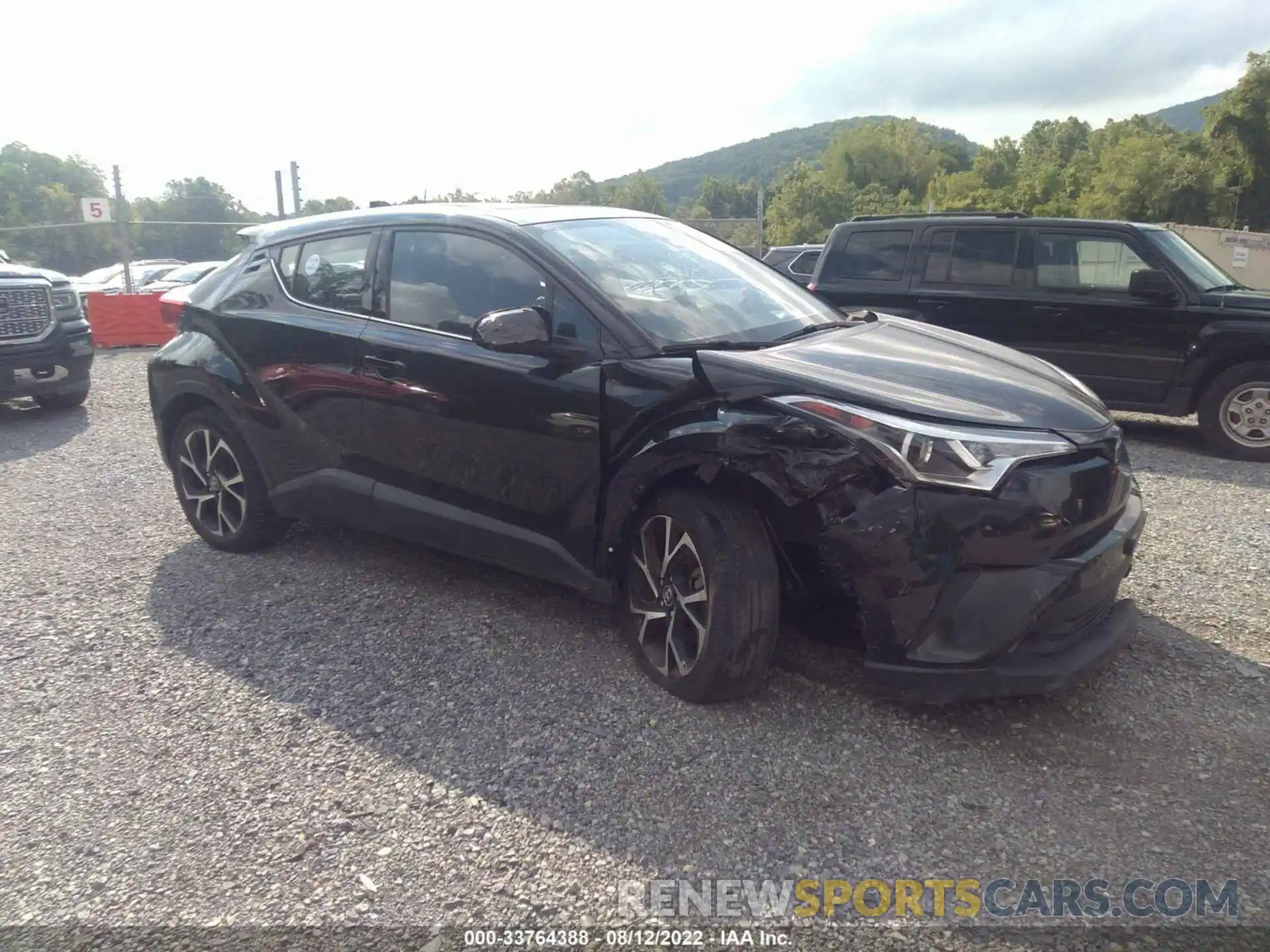 1 Photograph of a damaged car NMTKHMBX9KR079105 TOYOTA C-HR 2019