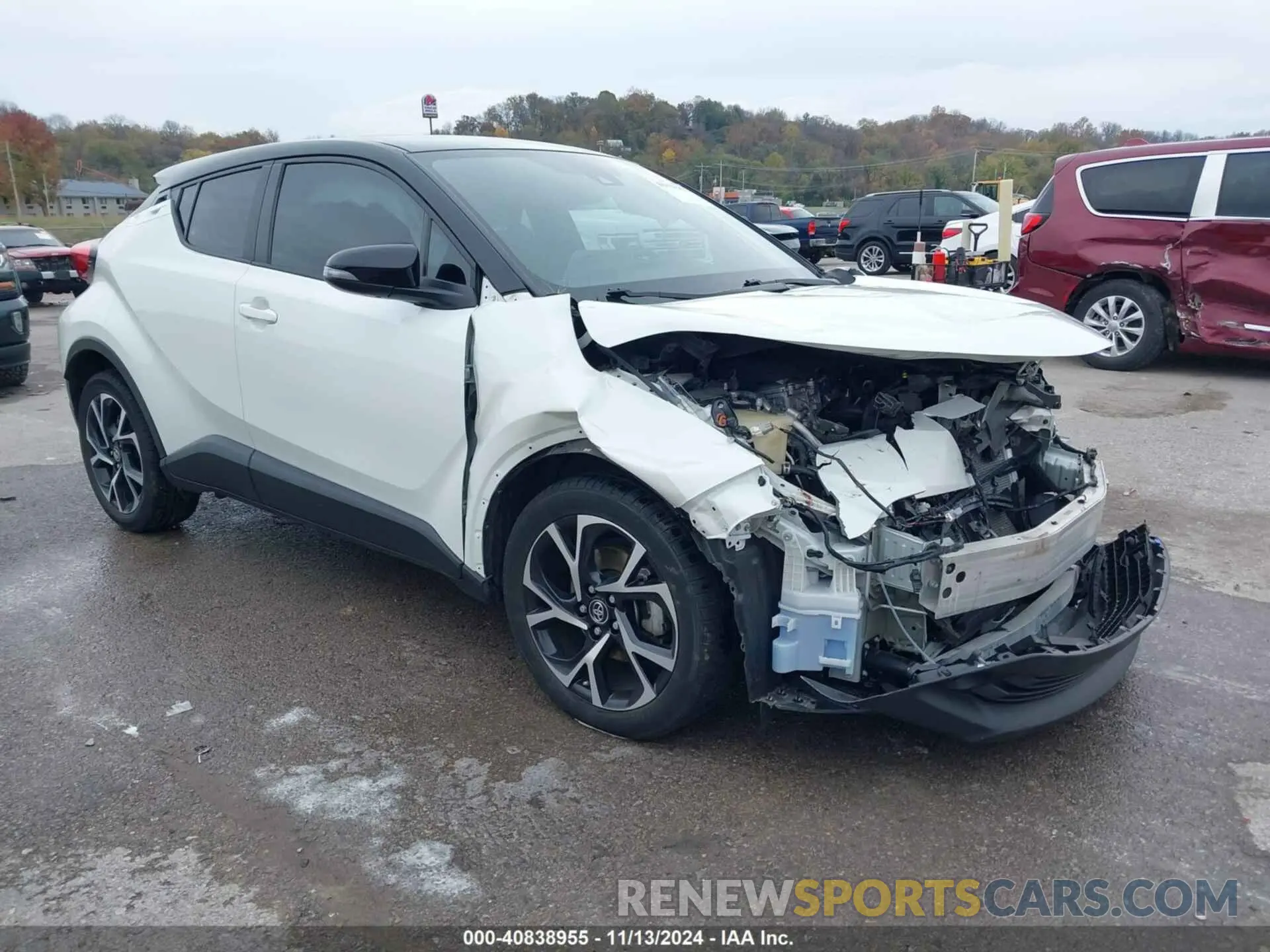 1 Photograph of a damaged car NMTKHMBX9KR081338 TOYOTA C-HR 2019