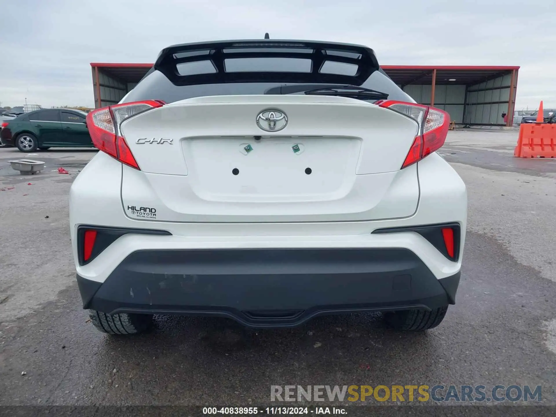 17 Photograph of a damaged car NMTKHMBX9KR081338 TOYOTA C-HR 2019