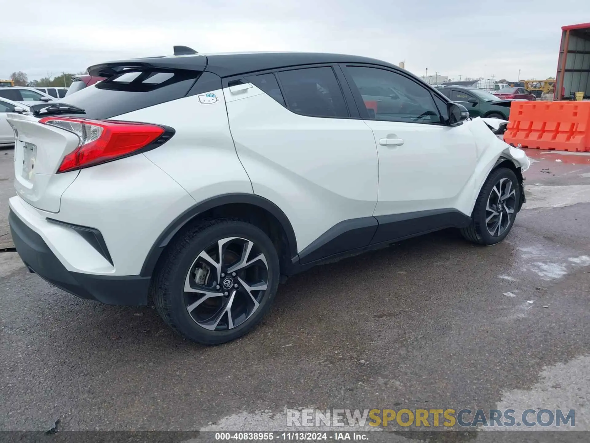 4 Photograph of a damaged car NMTKHMBX9KR081338 TOYOTA C-HR 2019