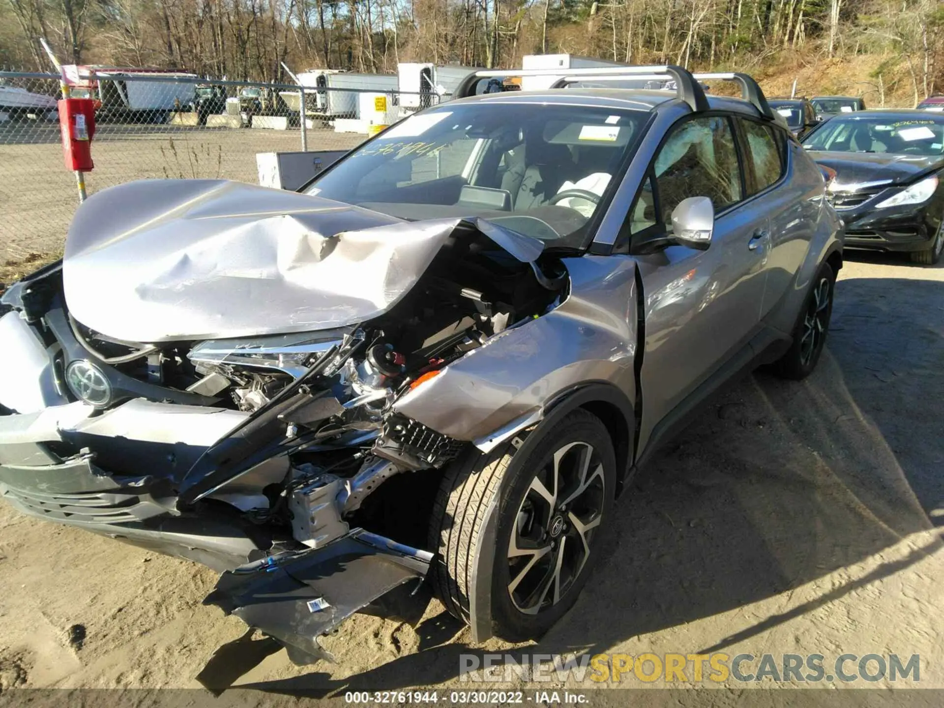 2 Photograph of a damaged car NMTKHMBX9KR083400 TOYOTA C-HR 2019