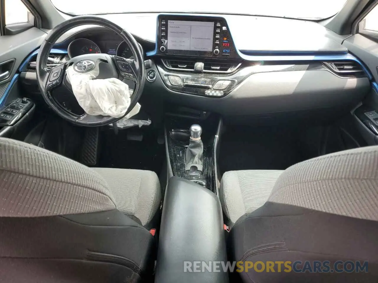 8 Photograph of a damaged car NMTKHMBX9KR088449 TOYOTA C-HR 2019