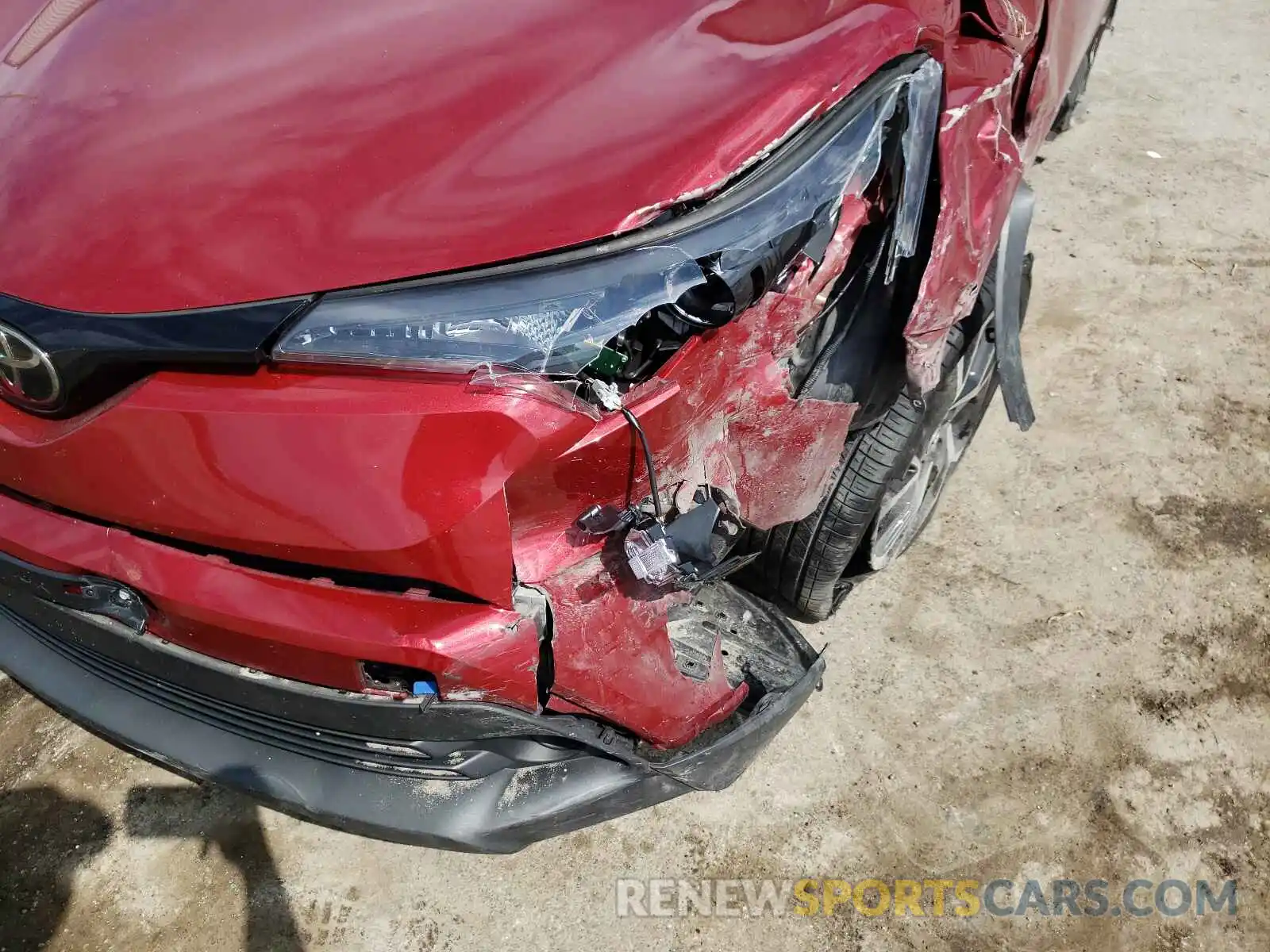 9 Photograph of a damaged car NMTKHMBX9KR092243 TOYOTA C-HR 2019