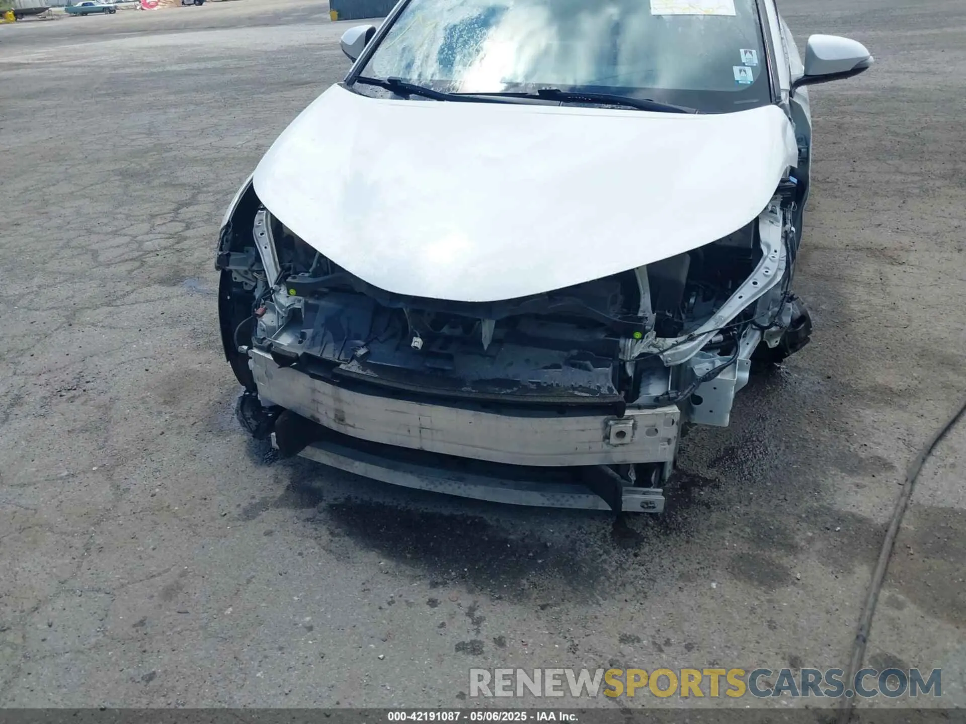 6 Photograph of a damaged car NMTKHMBX9KR095031 TOYOTA C-HR 2019