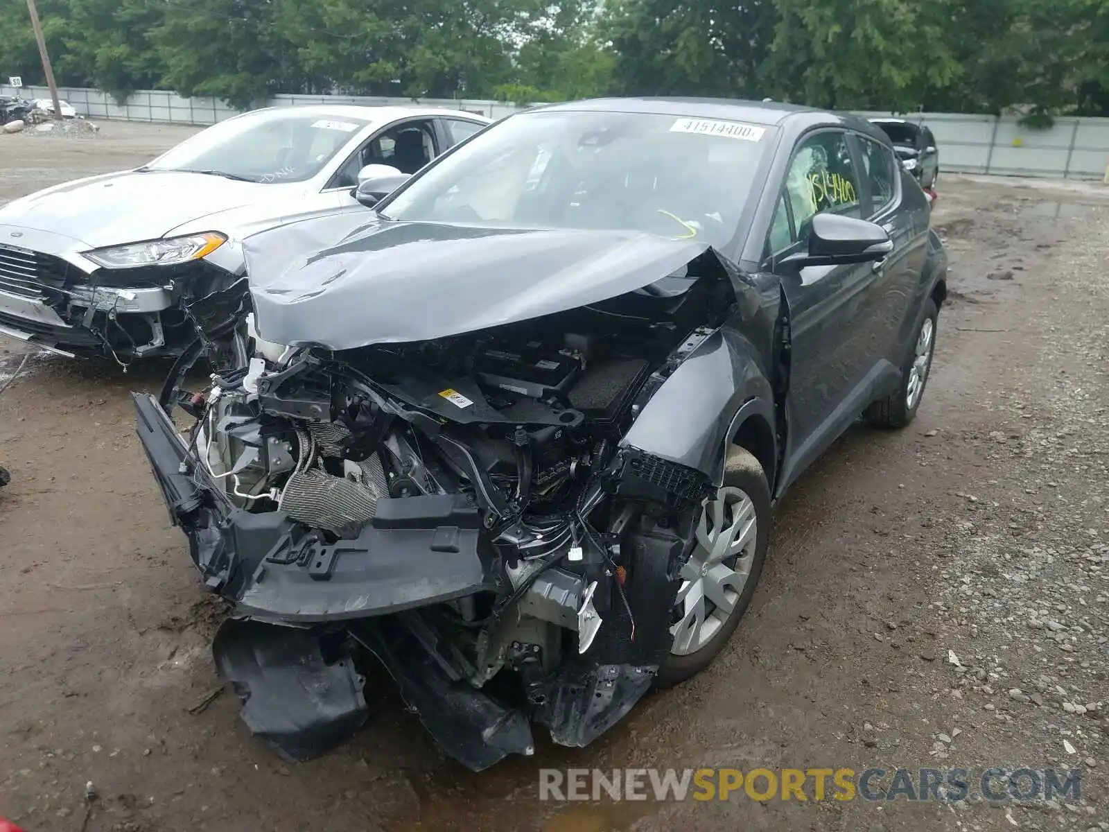 2 Photograph of a damaged car NMTKHMBX9KR096776 TOYOTA C-HR 2019