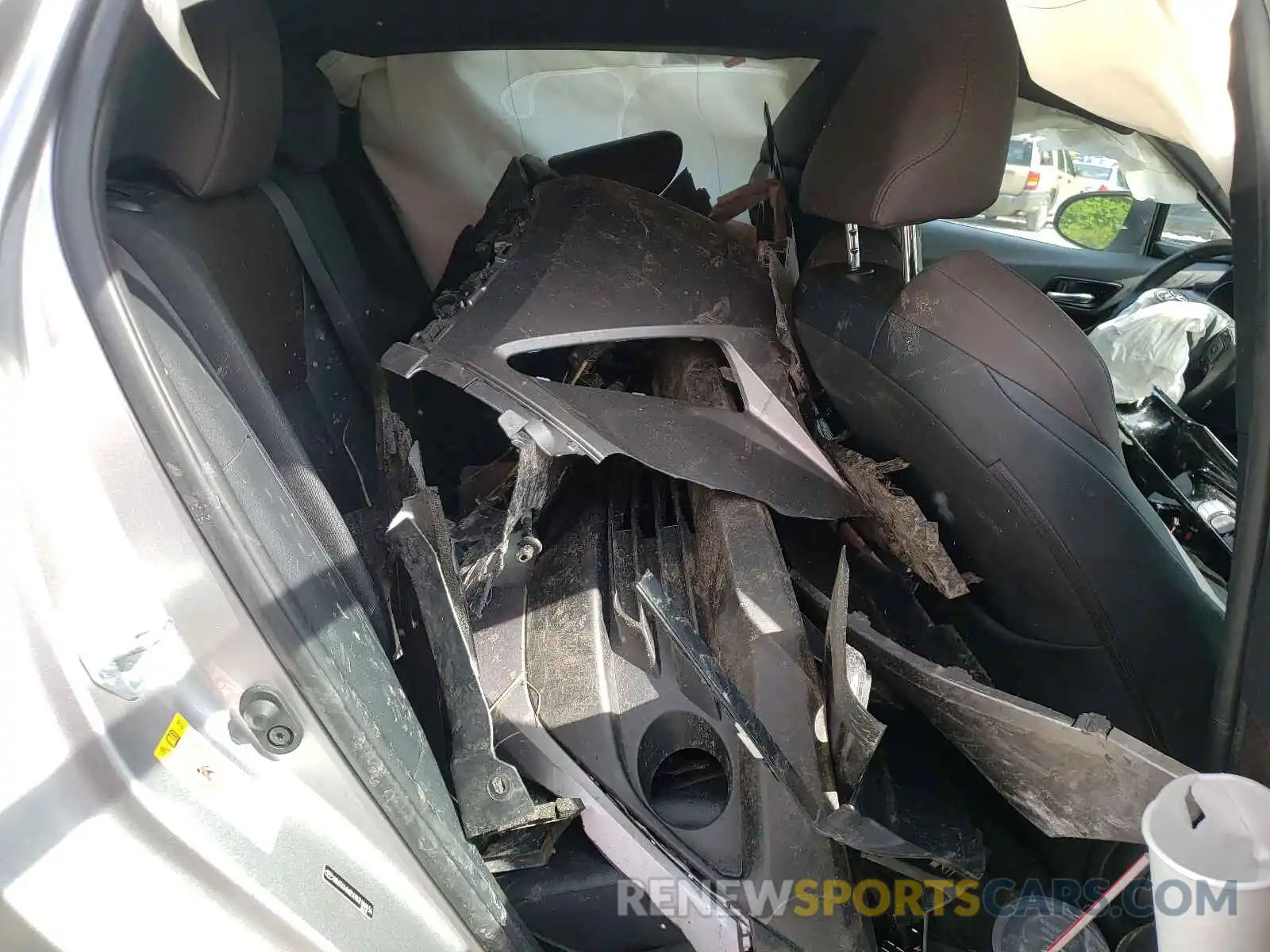 6 Photograph of a damaged car NMTKHMBX9KR100034 TOYOTA C-HR 2019