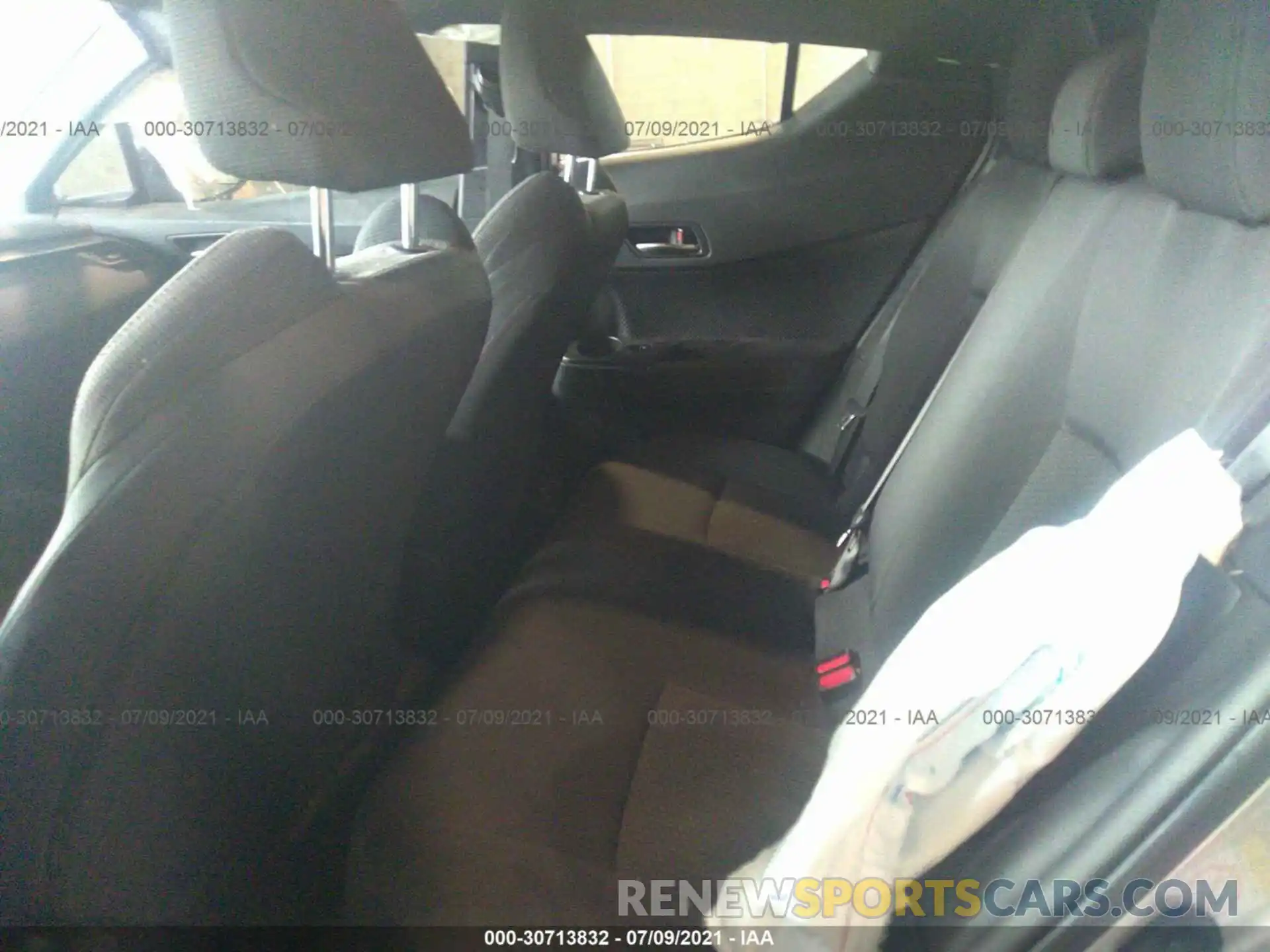 8 Photograph of a damaged car NMTKHMBXXKR074771 TOYOTA C-HR 2019