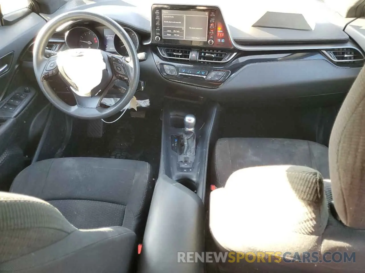 8 Photograph of a damaged car NMTKHMBXXKR076245 TOYOTA C-HR 2019