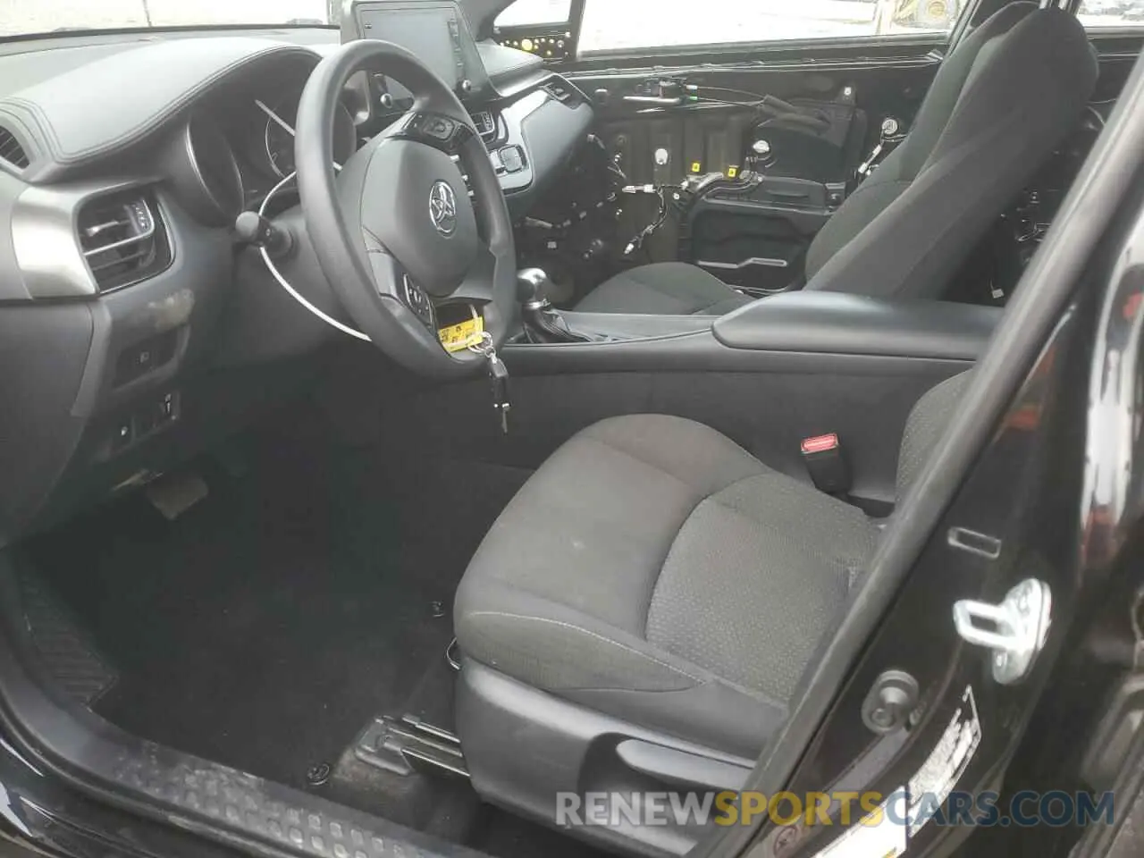 7 Photograph of a damaged car NMTKHMBXXKR076410 TOYOTA C-HR 2019