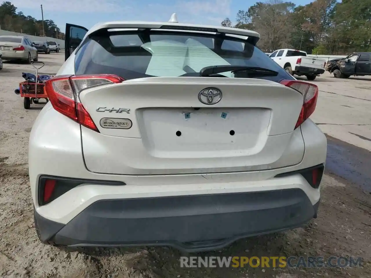 6 Photograph of a damaged car NMTKHMBXXKR082319 TOYOTA C-HR 2019