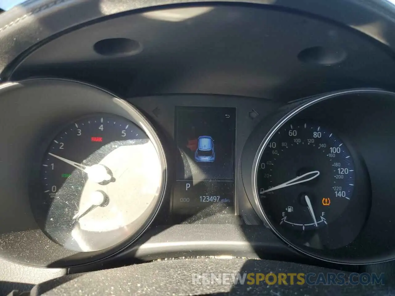 9 Photograph of a damaged car NMTKHMBXXKR083695 TOYOTA C-HR 2019