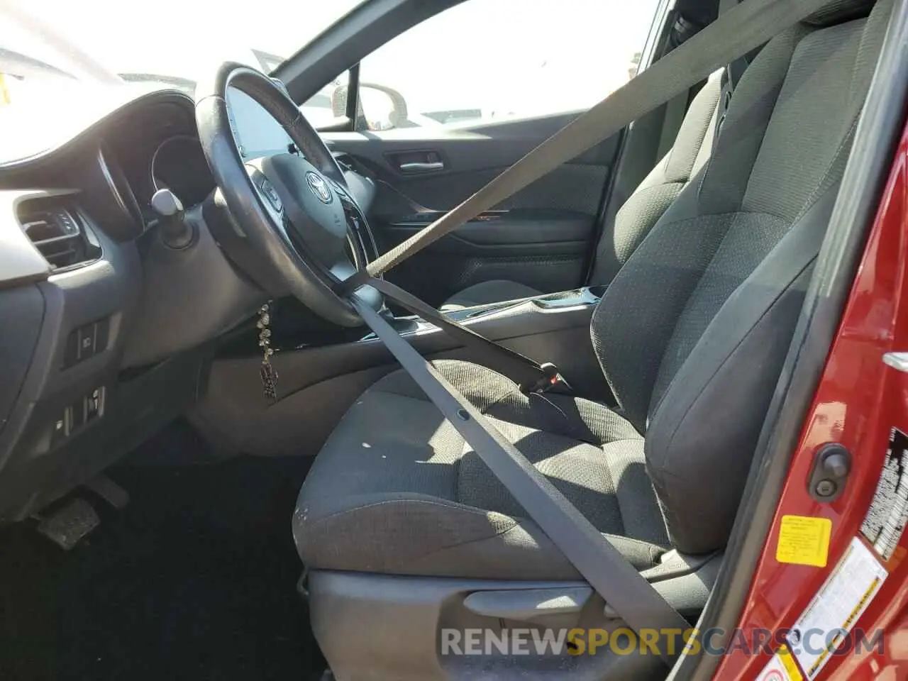 7 Photograph of a damaged car NMTKHMBXXKR086788 TOYOTA C-HR 2019