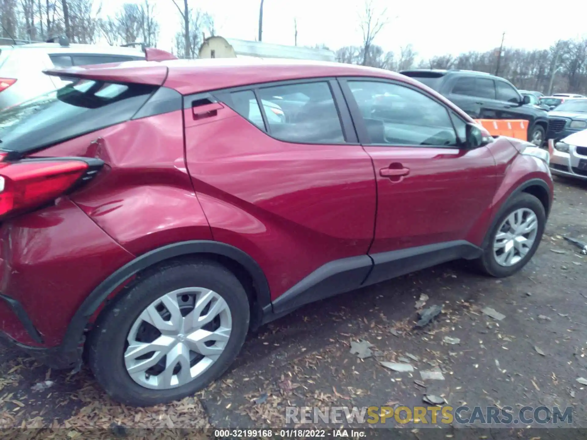 4 Photograph of a damaged car NMTKHMBXXKR094499 TOYOTA C-HR 2019