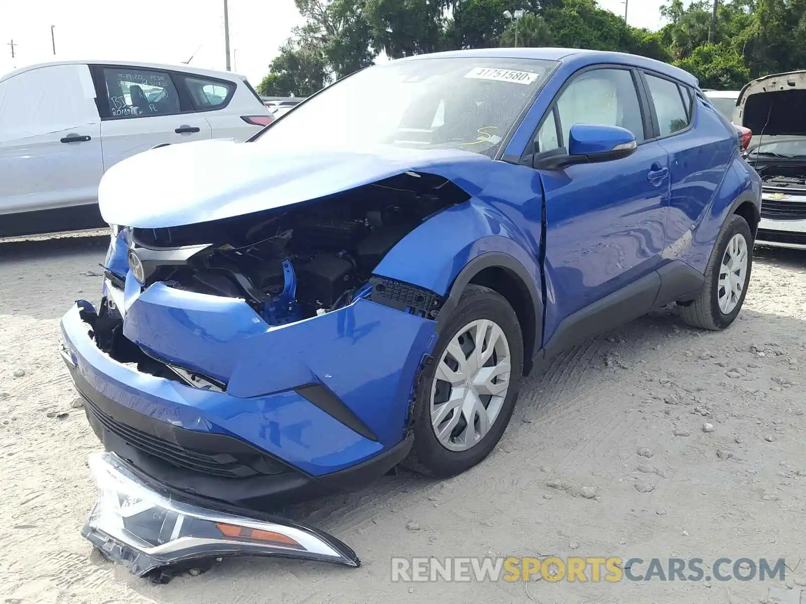 2 Photograph of a damaged car NMTKHMBXXKR099881 TOYOTA C-HR 2019