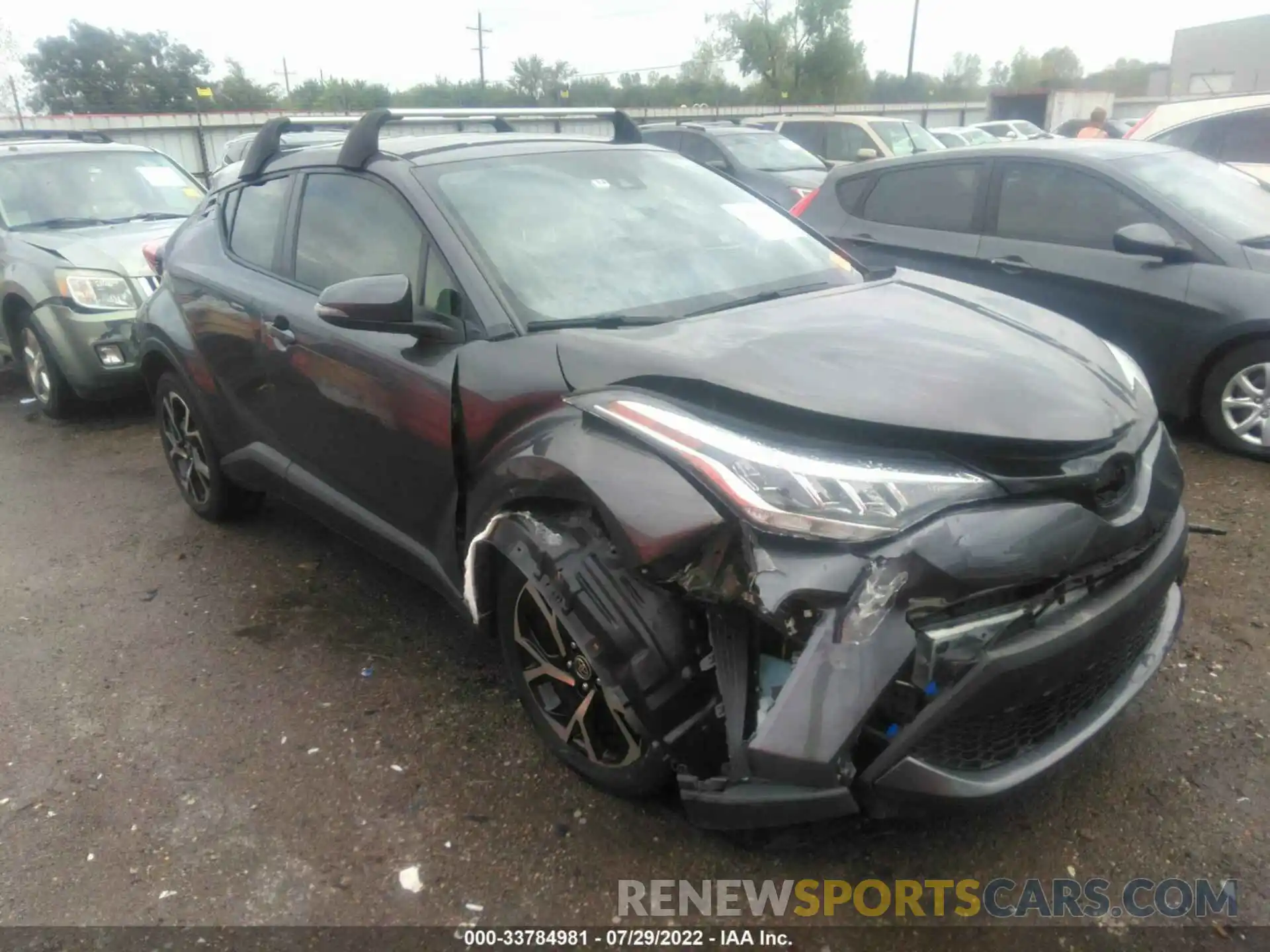 1 Photograph of a damaged car JTNKHMBX0L1067288 TOYOTA C-HR 2020