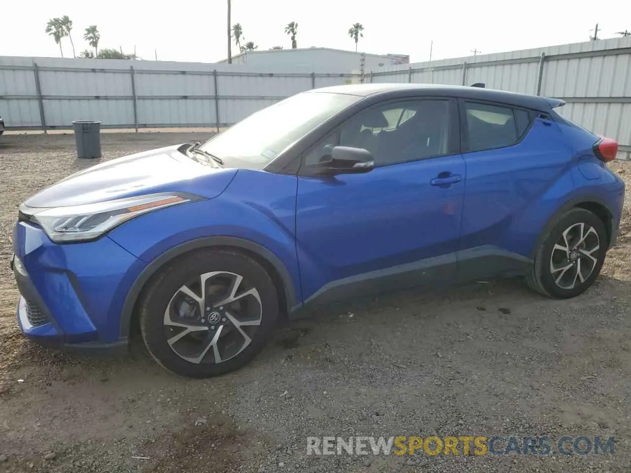 1 Photograph of a damaged car JTNKHMBX0L1068750 TOYOTA C-HR 2020
