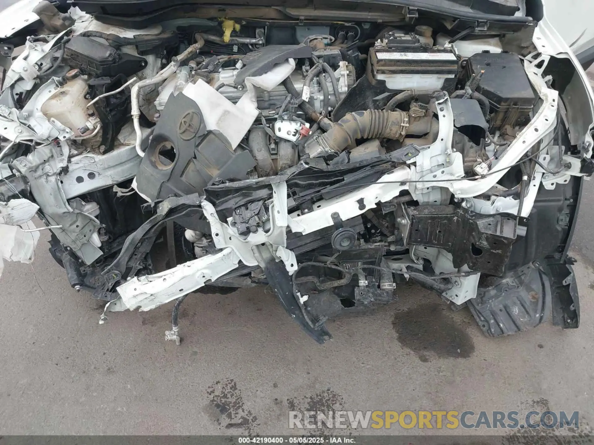 10 Photograph of a damaged car JTNKHMBX0L1069221 TOYOTA C-HR 2020