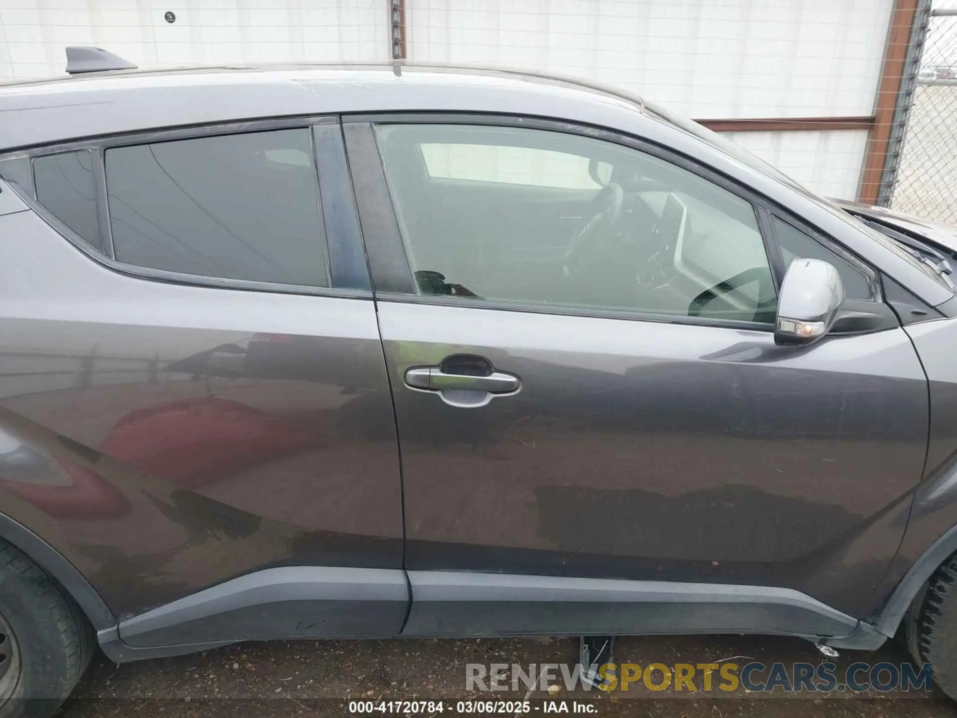 13 Photograph of a damaged car JTNKHMBX0L1073916 TOYOTA C-HR 2020
