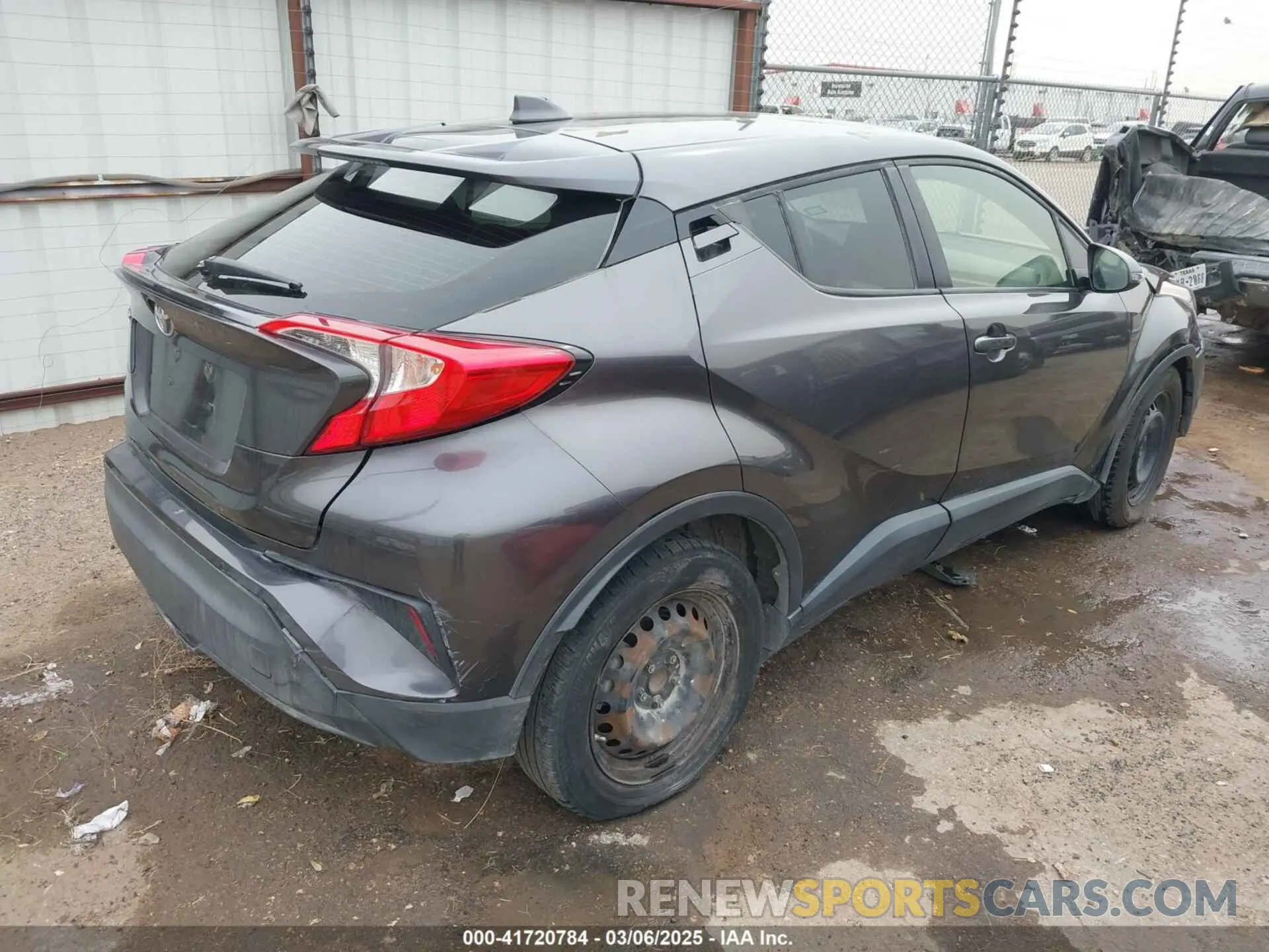 4 Photograph of a damaged car JTNKHMBX0L1073916 TOYOTA C-HR 2020