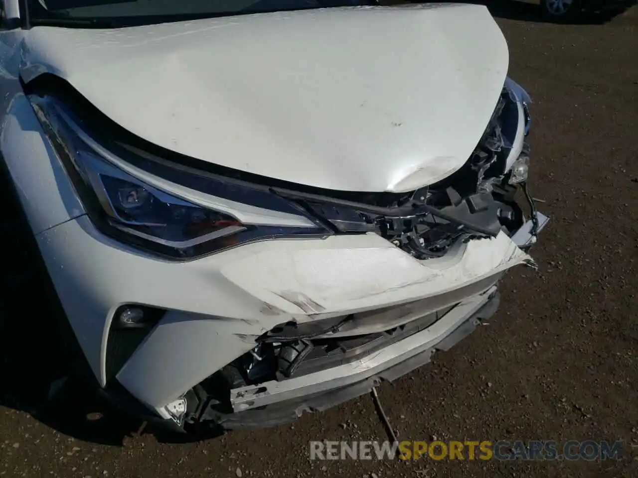 9 Photograph of a damaged car JTNKHMBX0L1074600 TOYOTA C-HR 2020