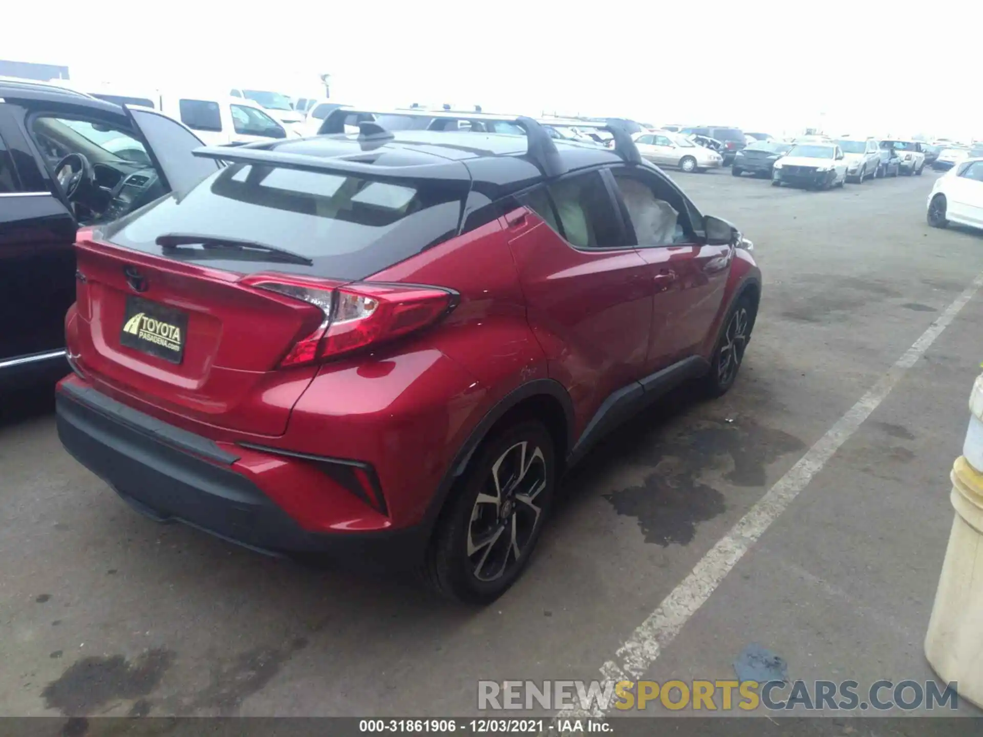 4 Photograph of a damaged car JTNKHMBX0L1076363 TOYOTA C-HR 2020