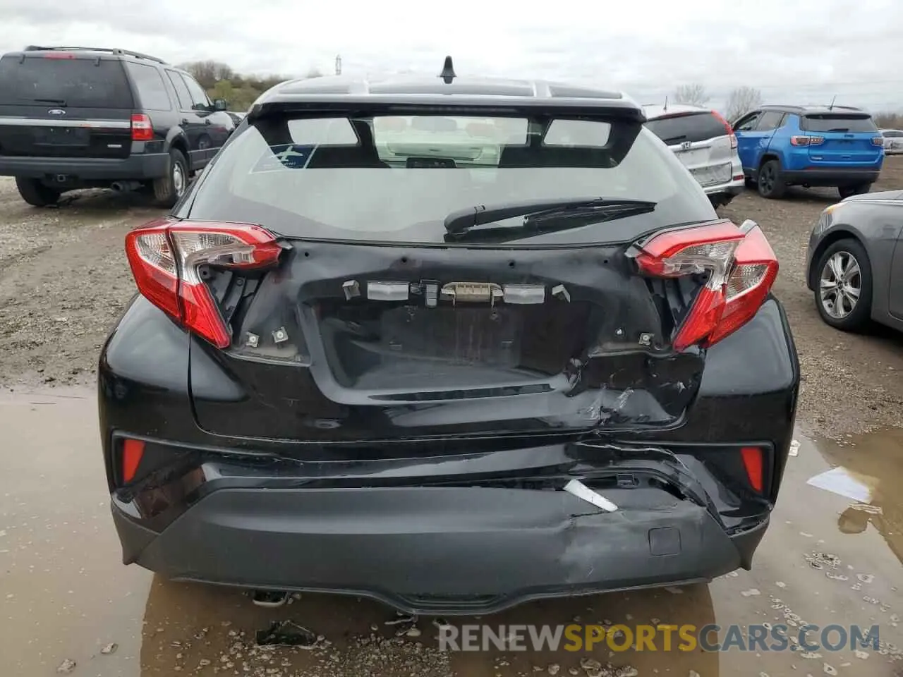 6 Photograph of a damaged car JTNKHMBX0L1084429 TOYOTA C-HR 2020