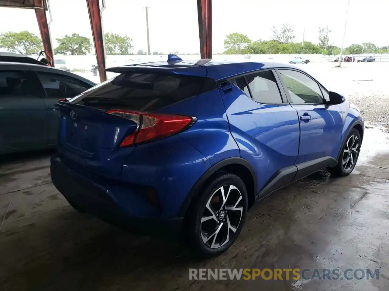 4 Photograph of a damaged car JTNKHMBX0L1086777 TOYOTA C-HR 2020