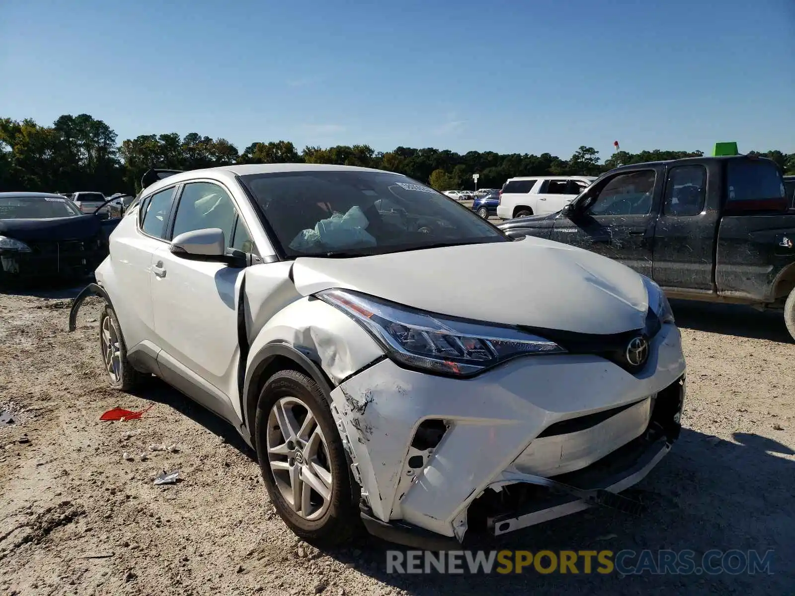 1 Photograph of a damaged car JTNKHMBX0L1093731 TOYOTA C-HR 2020