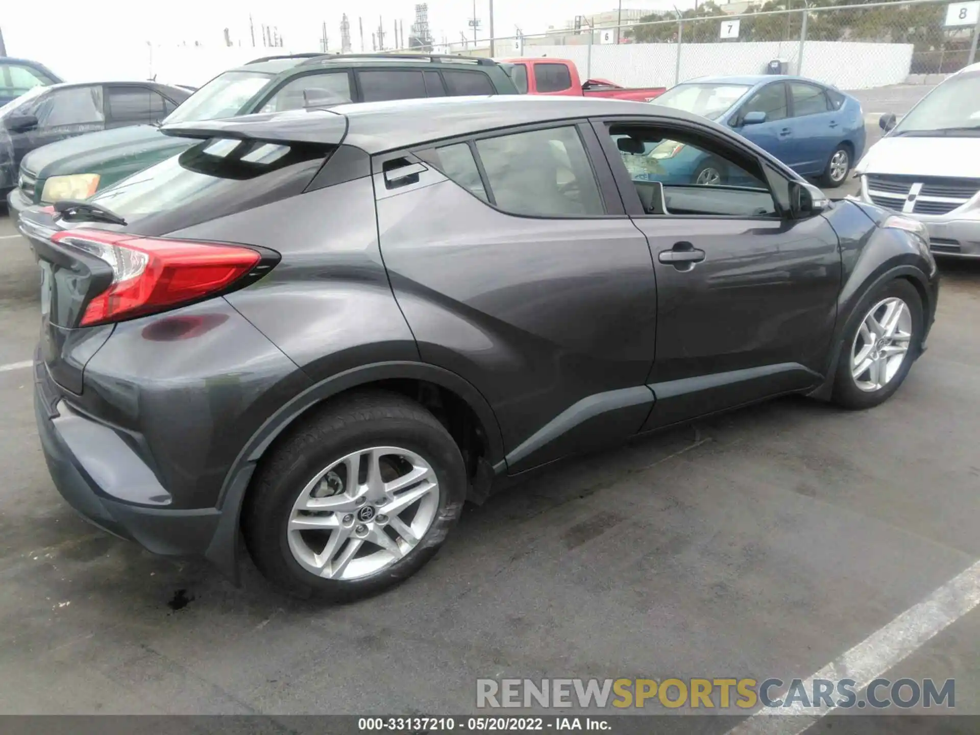 4 Photograph of a damaged car JTNKHMBX1L1065906 TOYOTA C-HR 2020