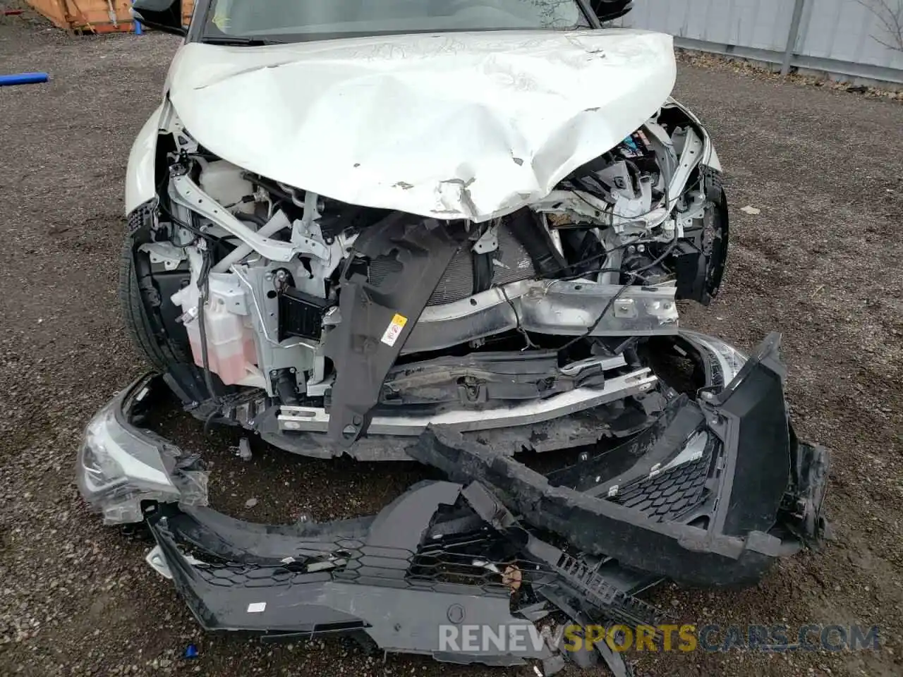 9 Photograph of a damaged car JTNKHMBX1L1071351 TOYOTA C-HR 2020