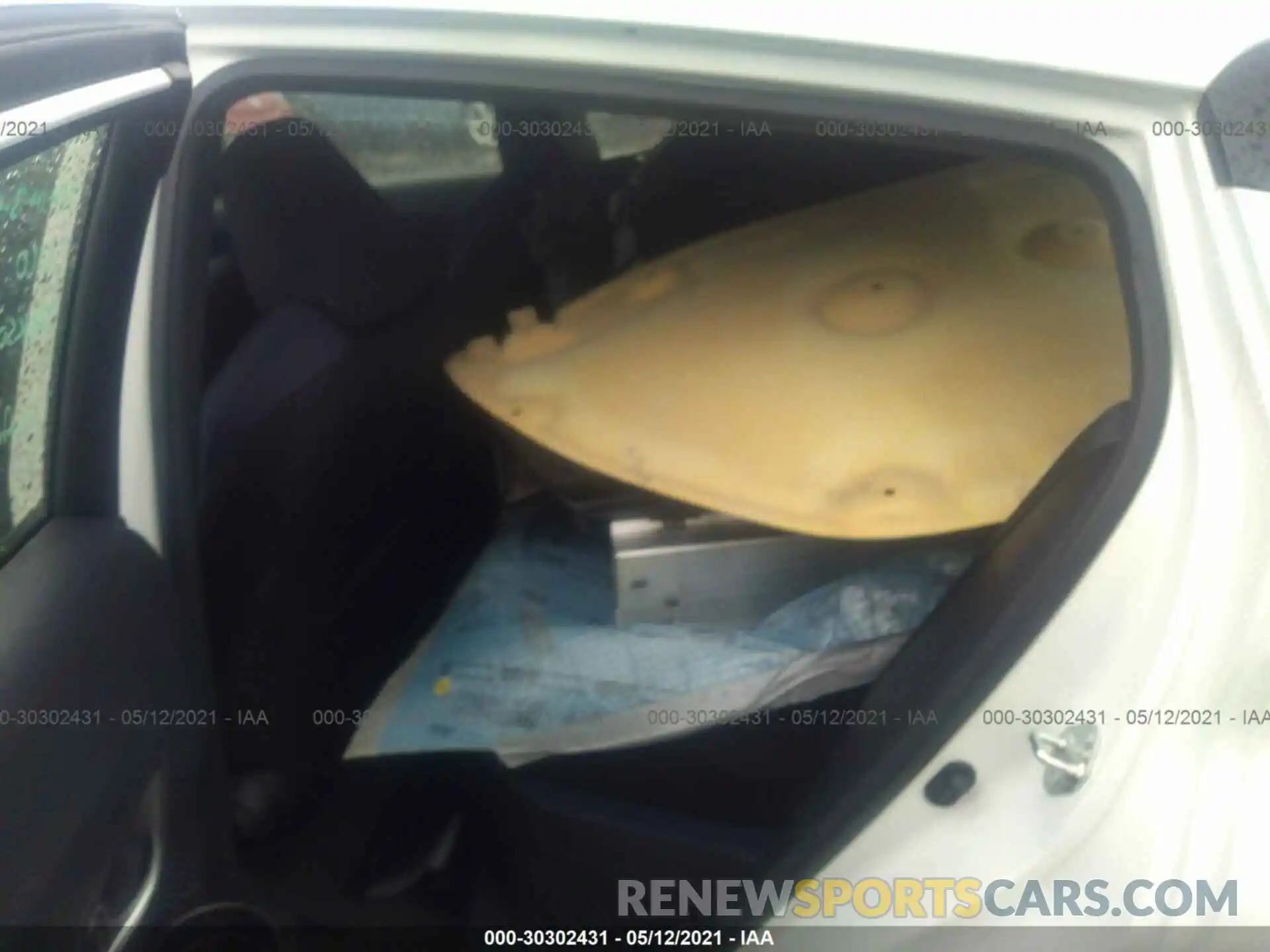 8 Photograph of a damaged car JTNKHMBX1L1072743 TOYOTA C-HR 2020