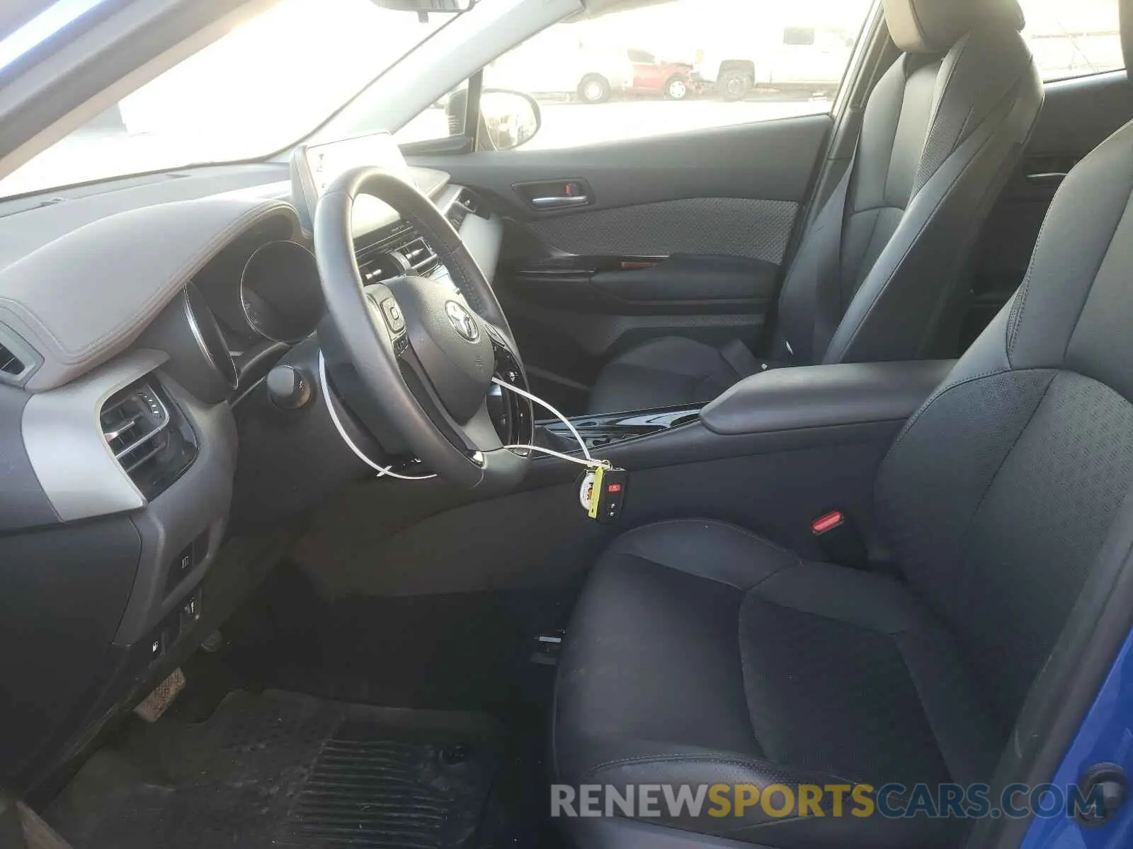 5 Photograph of a damaged car JTNKHMBX1L1077084 TOYOTA C-HR 2020