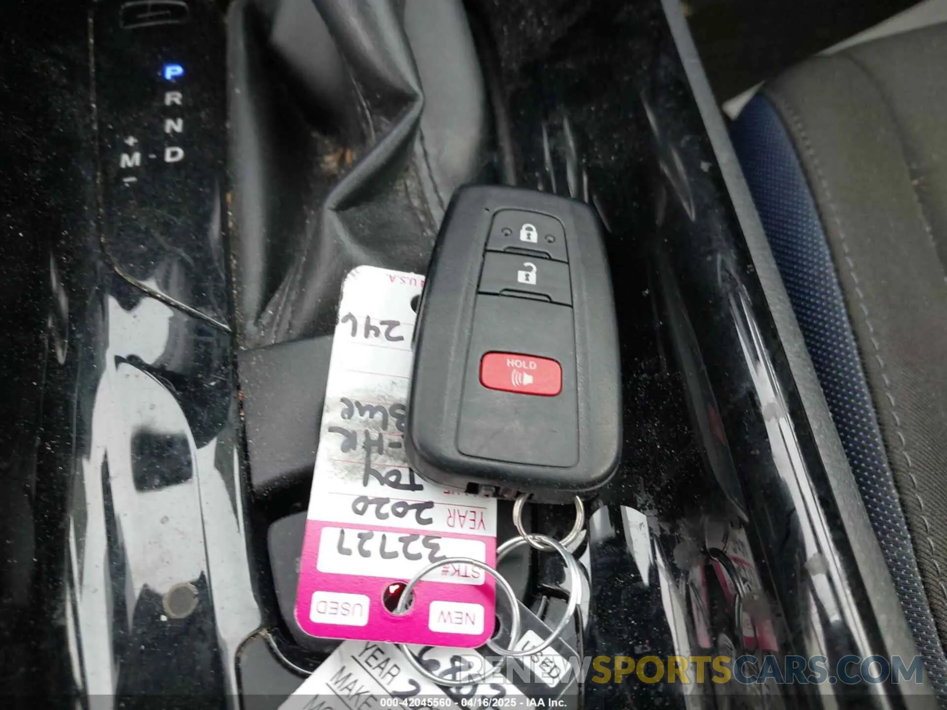 11 Photograph of a damaged car JTNKHMBX1L1077246 TOYOTA C-HR 2020