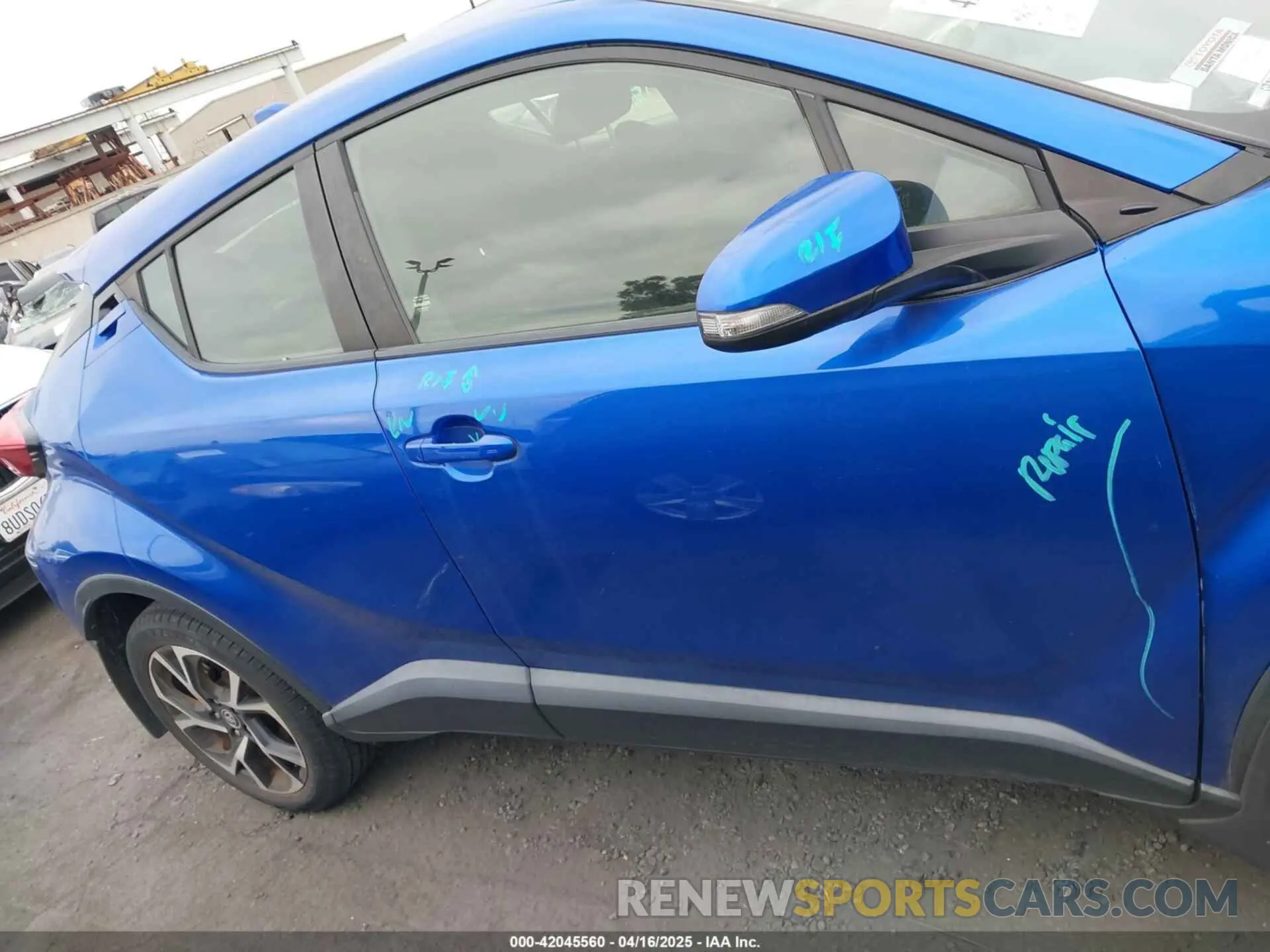 14 Photograph of a damaged car JTNKHMBX1L1077246 TOYOTA C-HR 2020