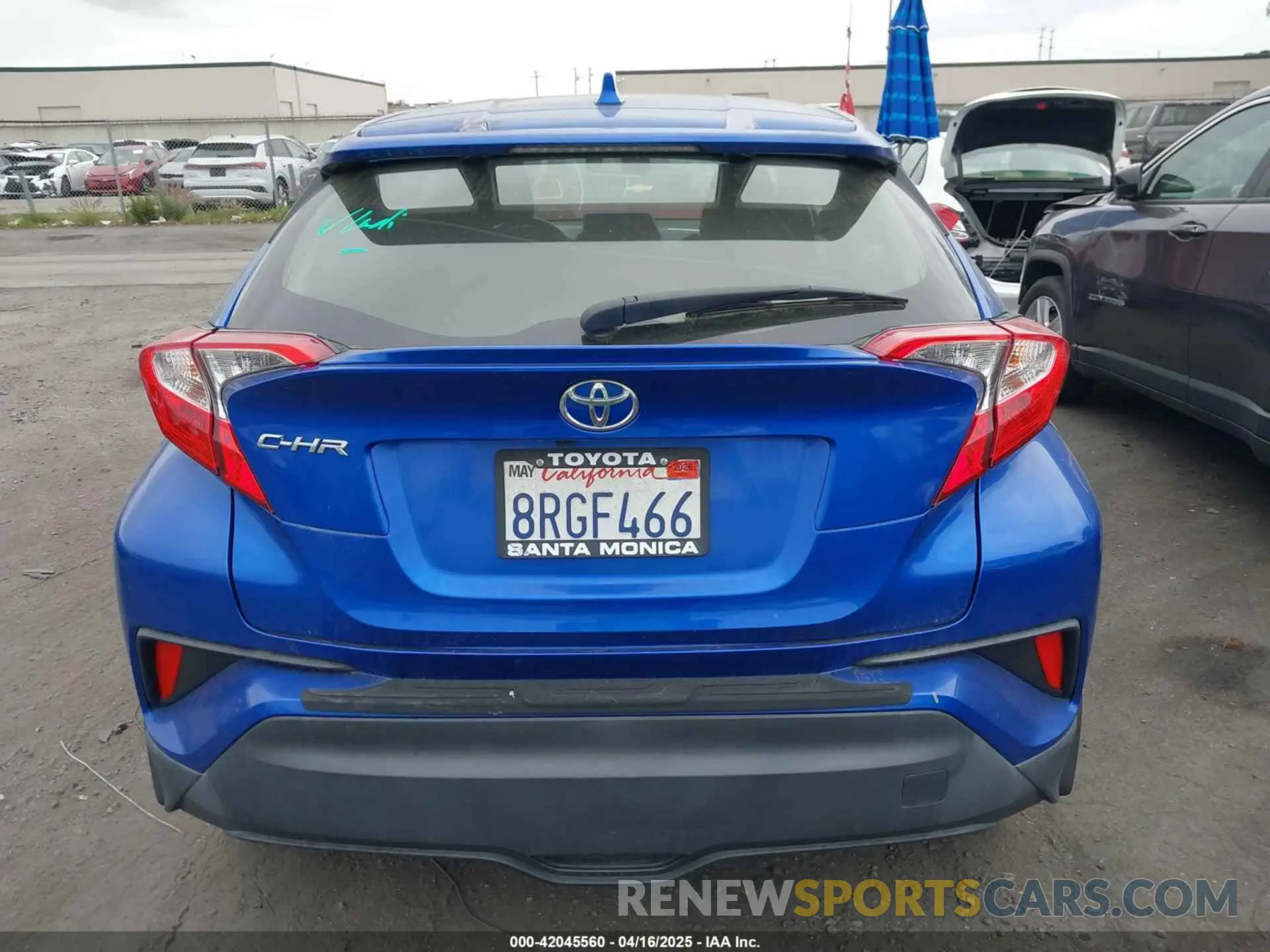 17 Photograph of a damaged car JTNKHMBX1L1077246 TOYOTA C-HR 2020