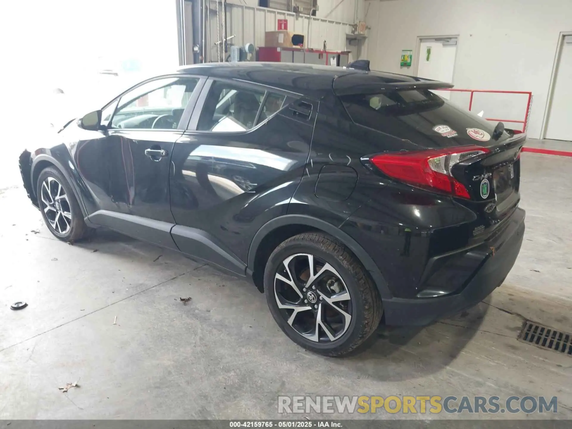 3 Photograph of a damaged car JTNKHMBX1L1077957 TOYOTA C-HR 2020