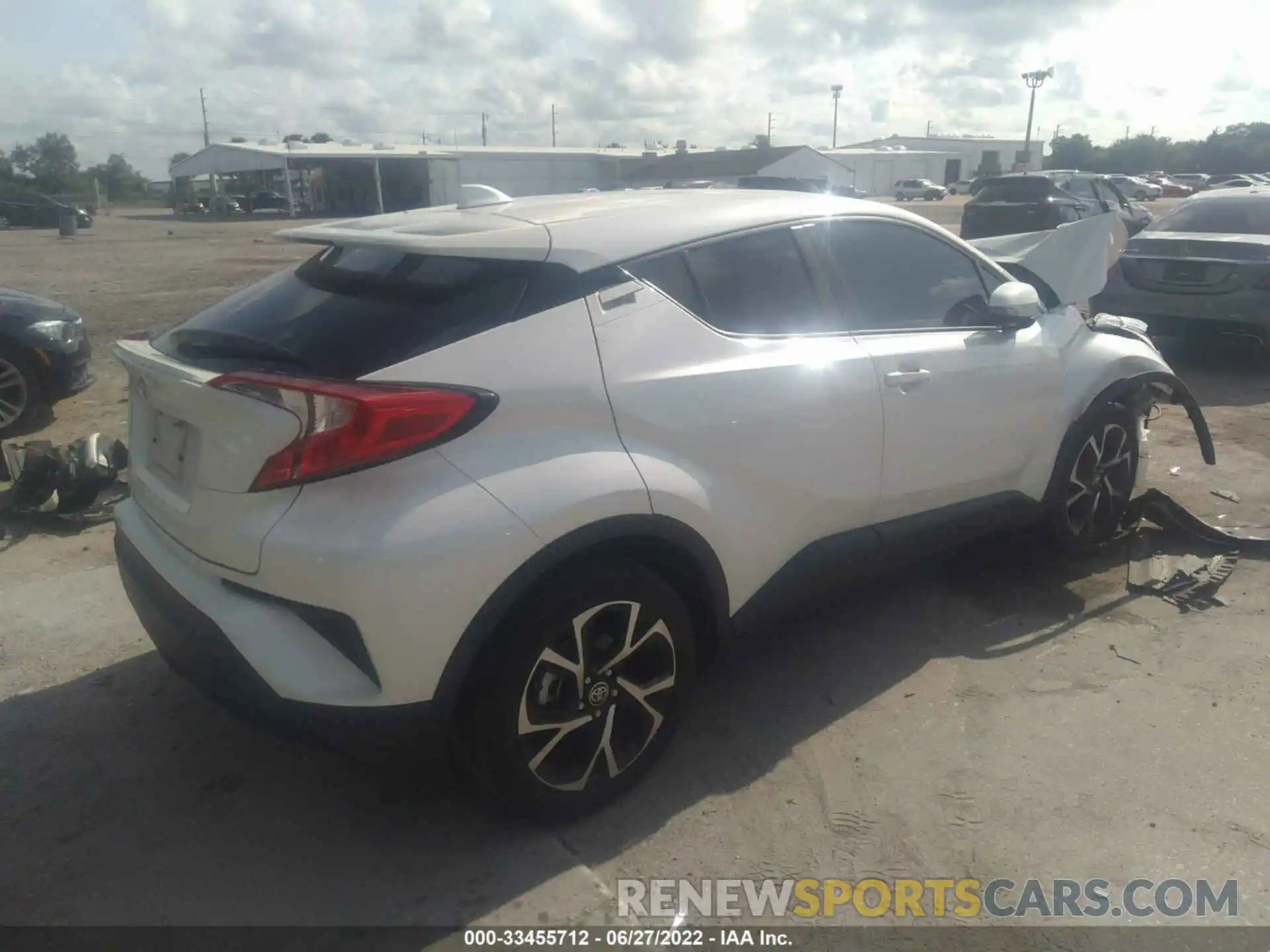 4 Photograph of a damaged car JTNKHMBX1L1090482 TOYOTA C-HR 2020