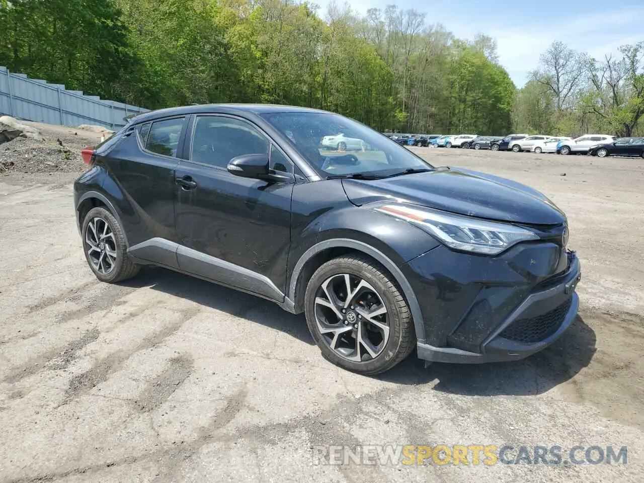4 Photograph of a damaged car JTNKHMBX1L1093317 TOYOTA C-HR 2020